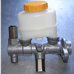 Master Cylinder (U13, w/o ABS)